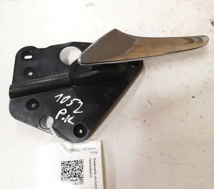 Mercedes-Benz Vito Viano W639 Front door interior handle