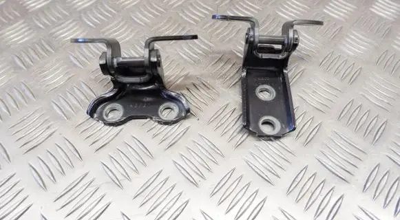Rear door hinge set