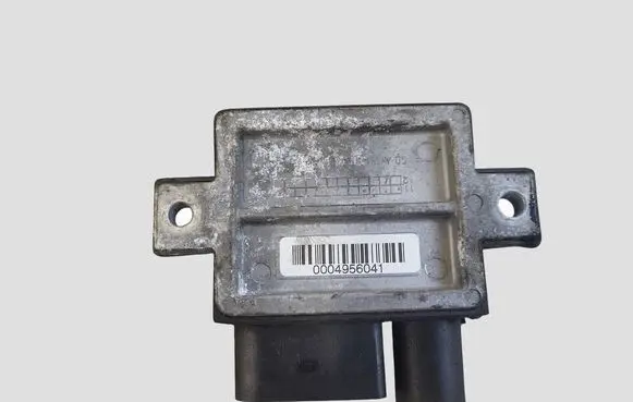 BMW 1 E81 E87 Glow plug pre-heat relay 779800007 0522120102