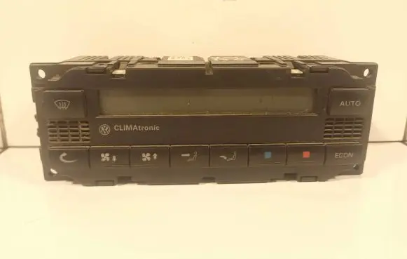 Volkswagen PASSAT B5.5 Climate control unit 3B1907044H 2400022303