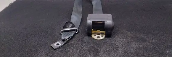 Fiat X1 - 9 Front seatbelt 
