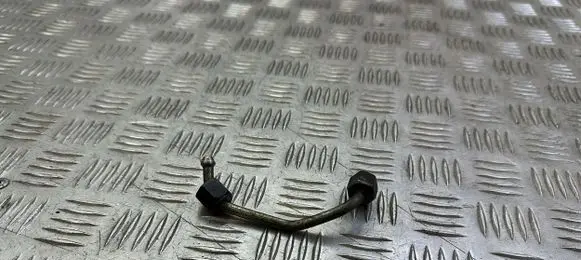 Fuel injector supply line/pipe