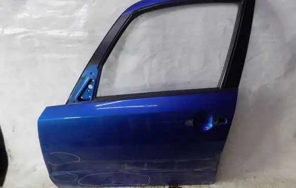 Suzuki SX4 Front door