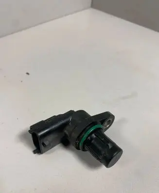 Volvo S60 Camshaft position sensor 8658726 110907 0232103063