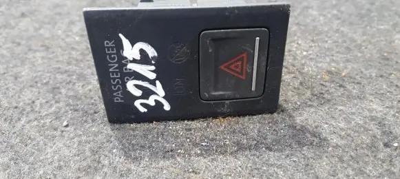 Volkswagen Golf VII Hazard light switch 5g2919225