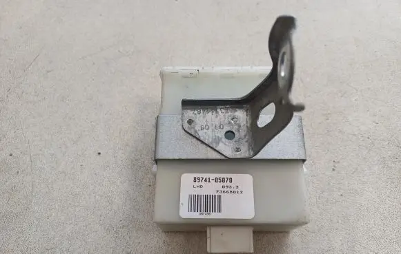 Toyota Avensis T250 Door central lock control unit/module 8974105070