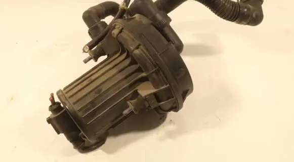 Skoda Octavia Mk2 (1Z) Secondary air pump 06A959253E