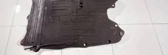 Renault Laguna III Engine splash shield/under tray