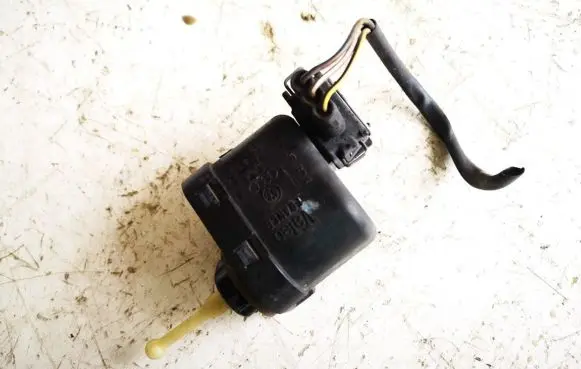 Audi 80 90 B3 Headlight level adjustment motor 6k5941295