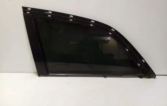 Audi Q7 4L Rear side window 4L0845299