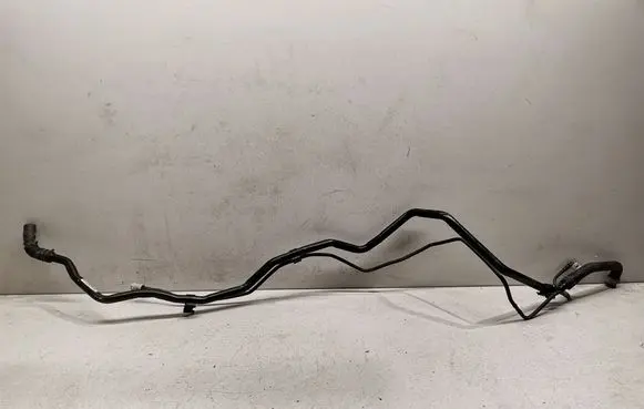 Engine coolant pipe/hose