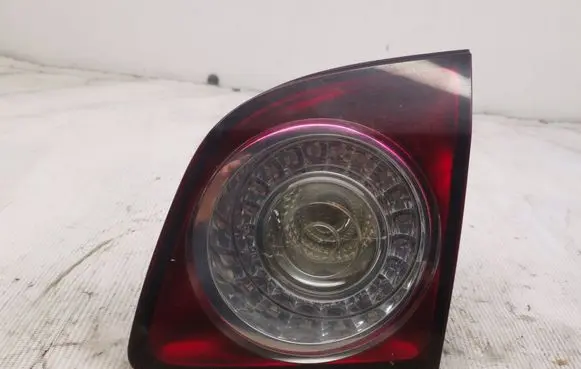 Volkswagen Golf Plus Tailgate rear/tail lights 5M0945094H