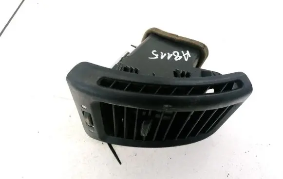 Honda Accord Dash center air vent grill E6165131500 E616-5131-500