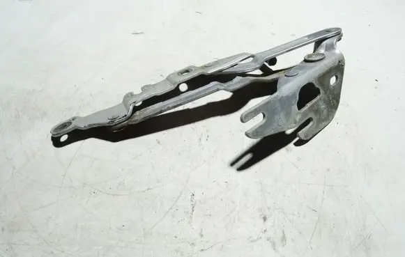 Audi A6 S6 C5 4B Tailgate/trunk/boot hinge 4B5827301F