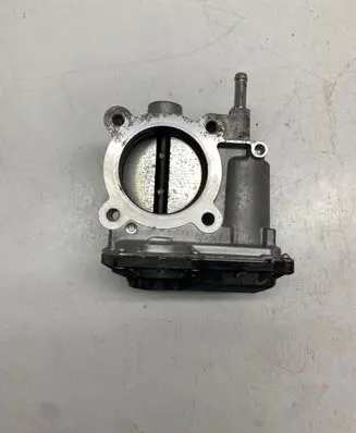Toyota Auris 150 Throttle valve 220300T050 00604 4C25