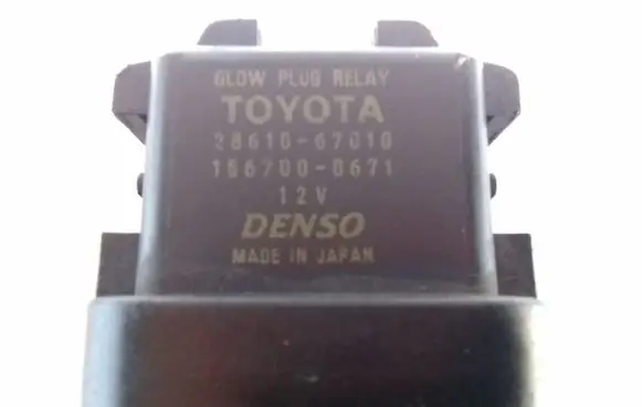 Toyota Avensis T250 Glow plug pre-heat relay 2861067010