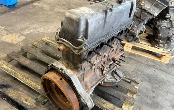 Mercedes-Benz E W123 Engine 615940 OM615940