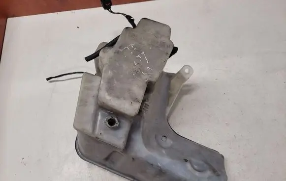 BMW X5 E53 Windshield washer fluid reservoir/tank 61678252738