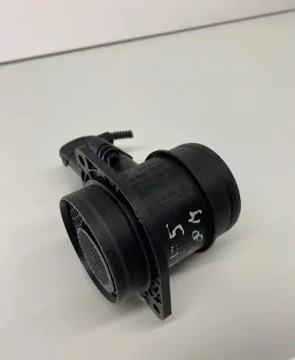 Volkswagen Golf V Mass air flow meter 0281002531 038906461B
