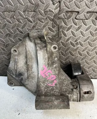 Jeep Grand Cherokee (WK) Generator/alternator bracket 04854026G