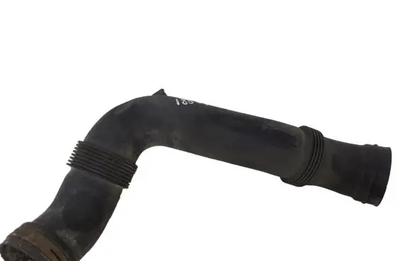Air intake hose/pipe