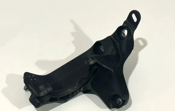 Peugeot 308 Other engine bay part 9813294580