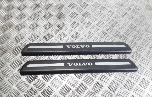 Volvo V50 Front sill trim cover 08622671