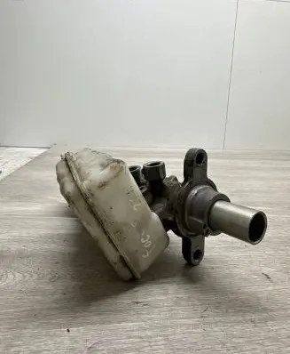 Ford Focus Master brake cylinder BV612140P