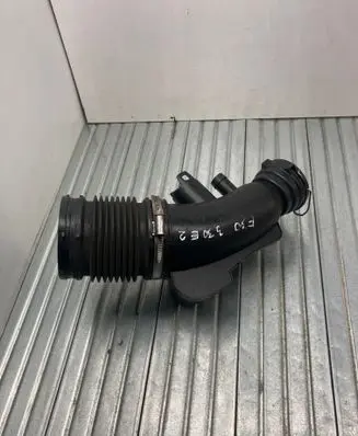 BMW 3 F30 F35 F31 Intake resonator 8601681 70604239 10737810