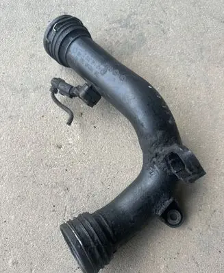 Audi A3 S3 8P Intercooler hose/pipe 1K0145762AD 1K0145770D