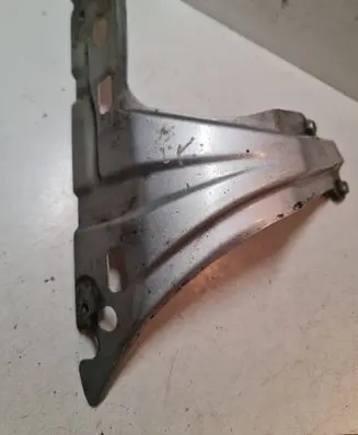 Volkswagen Caddy Fender mounting bracket 1T0821136