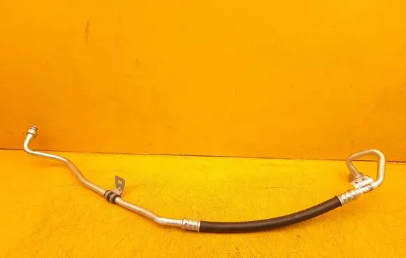 Opel Combo E Air conditioning (A/C) pipe/hose 9837885780
