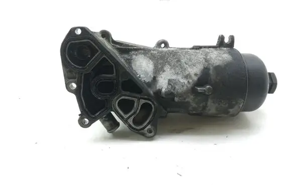 Mazda 3 II Oil filter mounting bracket