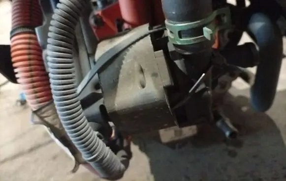 Renault Fluence Electric auxiliary coolant/water pump