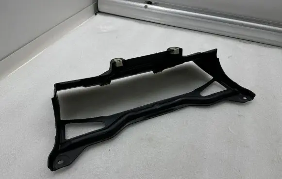 BMW i3 Intercooler air guide/duct channel 7294627 19183210 BBP202401