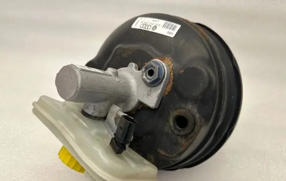 Audi A6 S6 C6 4F Brake booster 4F0612105G