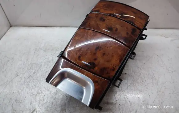 Mercedes-Benz R W251 Other center console (tunnel) element 