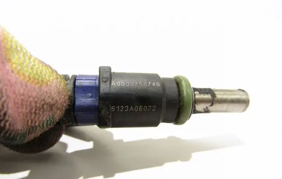Mercedes-Benz A W169 Fuel injector a0000788749