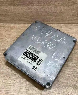 Toyota Corolla Verso E121 Engine control unit/module ECU 8966113060 1758005211