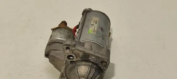 Renault Scenic II - Grand scenic II Starter motor 8200331251 D7R49