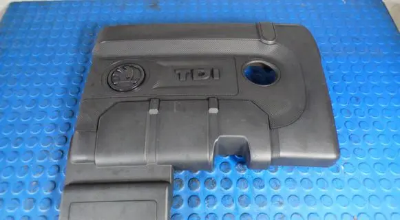 Skoda Fabia Mk3 (NJ) Engine cover (trim) 04B103925E 04B103925B 04B103925C