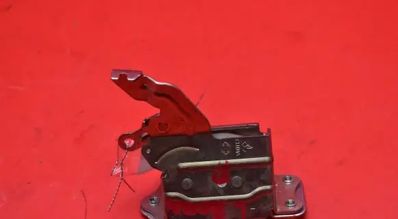 Dacia Dokker Rear door lock