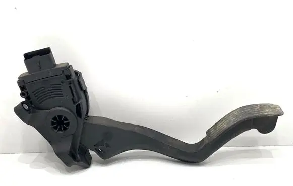 Peugeot 207 Accelerator throttle pedal 9681844080