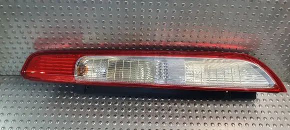 Ford Focus Rear/tail lights 8M5113404A