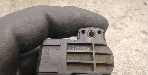 BMW 5 E39 Throttle valve 13631721456