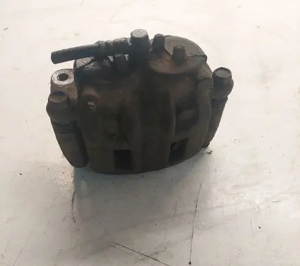 Mitsubishi Pajero Front brake caliper