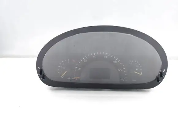 Mercedes-Benz Vito Viano W639 Speedometer (instrument cluster) 555000330701 555000330602