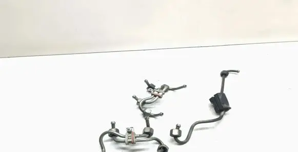 BMW X3 E83 Fuel injector supply line/pipe 