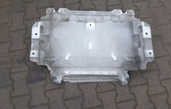 Volvo S90, V90 Engine splash shield/under tray 31497543