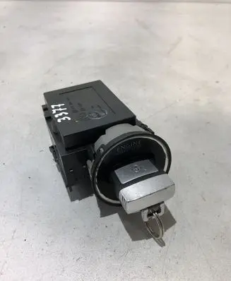 Volkswagen PASSAT B6 Ignition lock 3C0905843